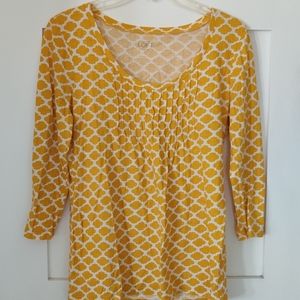 3/4 sleeve, scoop neck jersey shirt